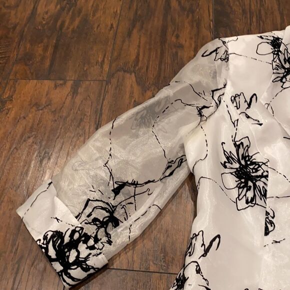 R&M Richards floating flowers size 12 blazer 3/4 see through sleeves silky feel - Picture 8 of 16